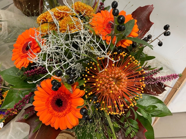 Herbstliche Farbenpracht und liebevolles Gedenken